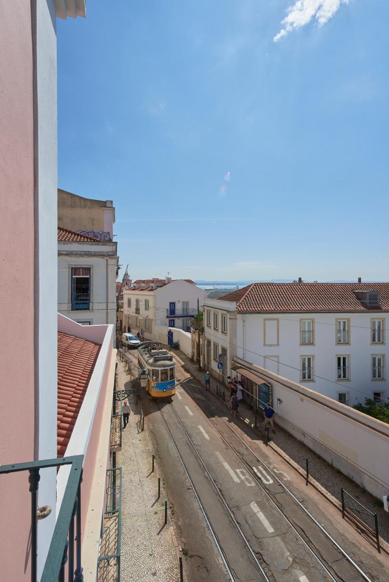 Alfama Village Lisboa Exteriör bild